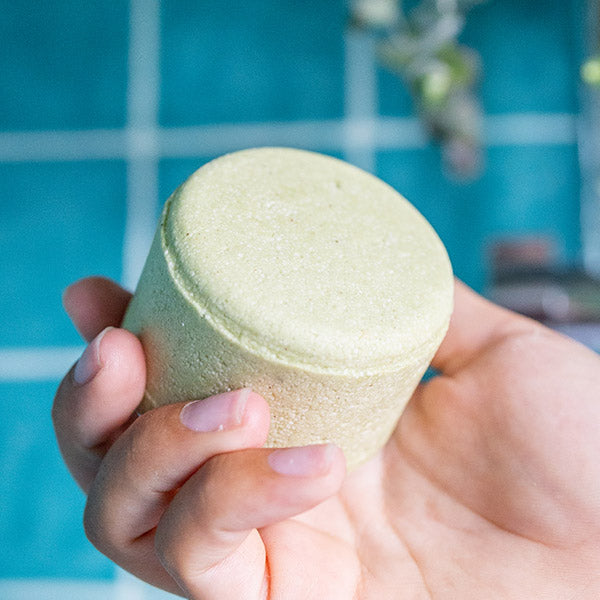 CHAMPÔ SÓLIDO NAUA HYDRATING - CABELOS SECOS, DANIFICADOS OU COM COLORAÇÃO
